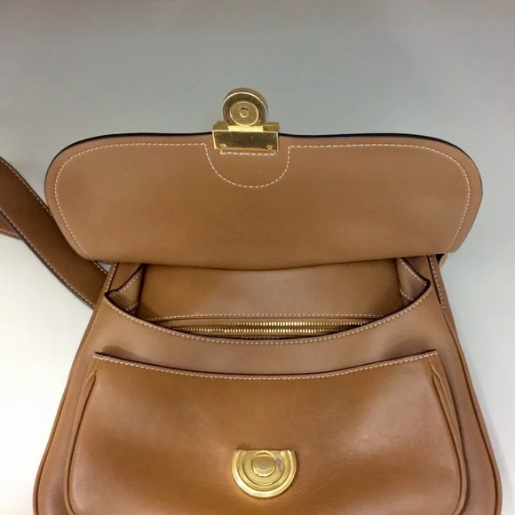 Authentic Tory Burch James Saddle Bag Handbag Crossbody Leather Flap Messenger - Picture 10 of 17